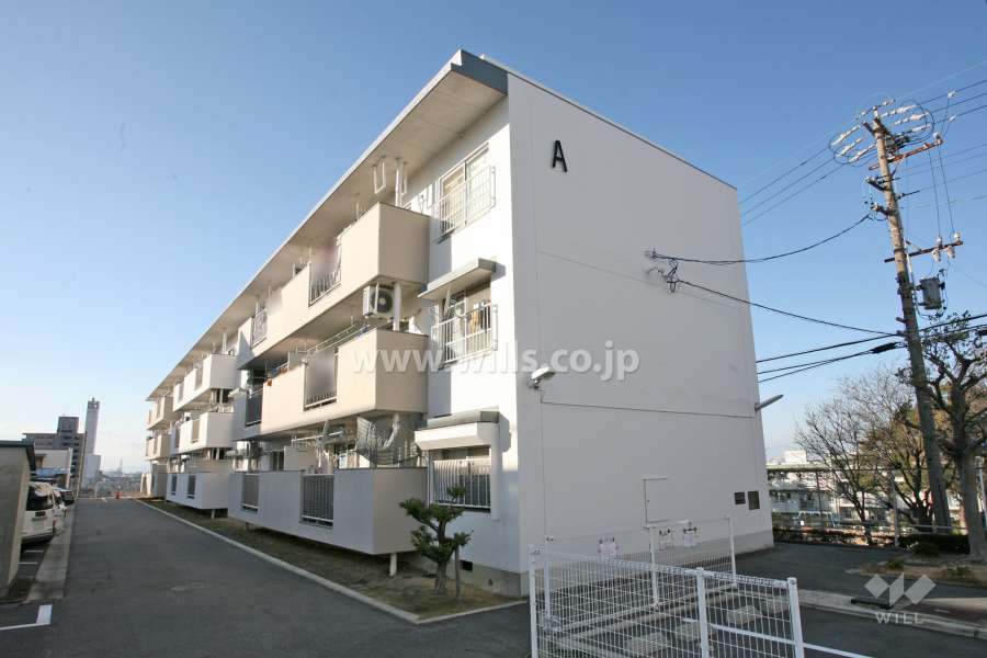 鳴海おお根住宅Ａ棟の外観（南東側から）