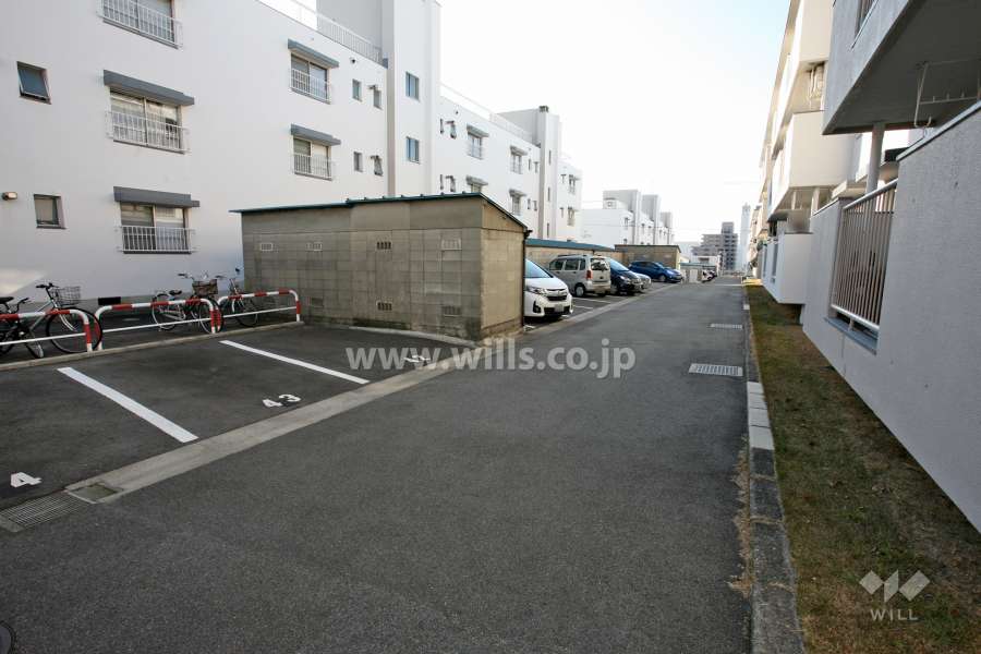 敷地内駐車場（屋外平面式）