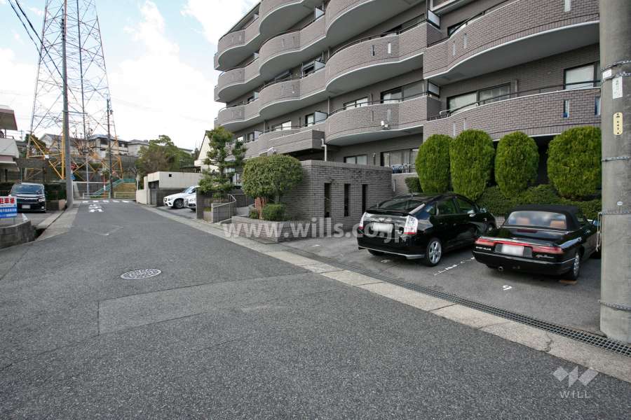 敷地内駐車場（屋外平面式）