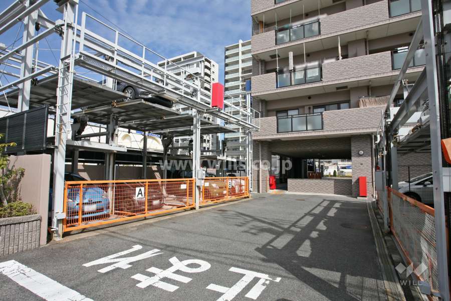 駐車場出入口