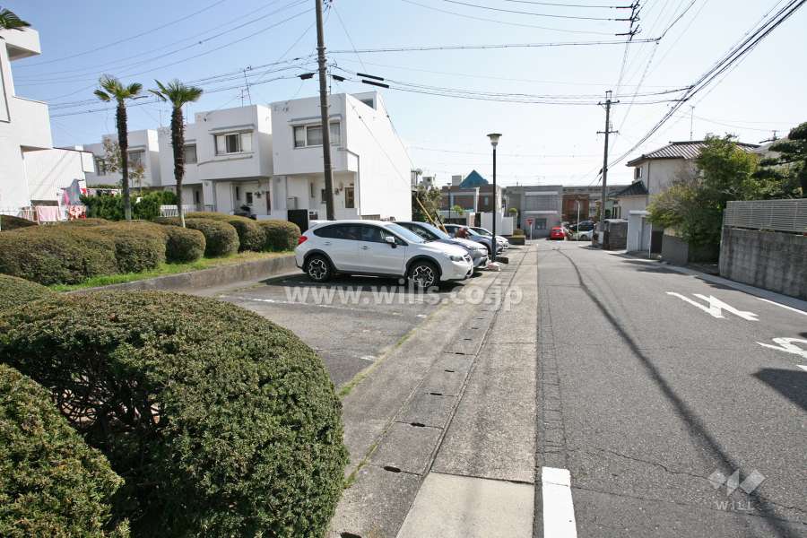 敷地内駐車場（屋外平面式）
