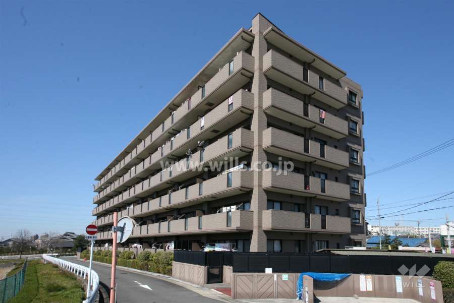 ライオンズマンション平手の外観(南東側から)