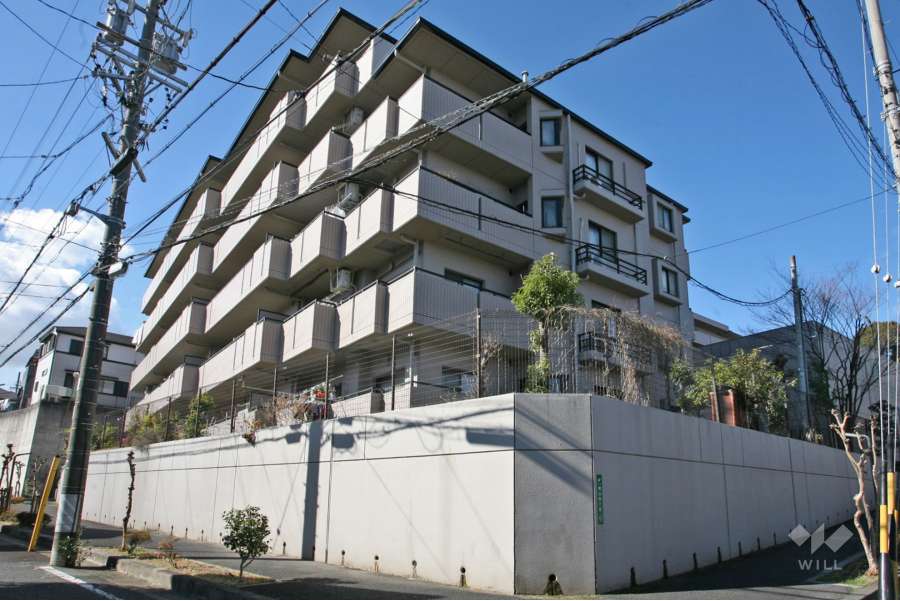 ローレルコート大高緑地の外観(北東側から)