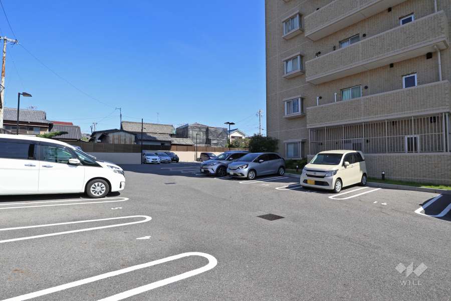 敷地内駐車場（屋外平面式）