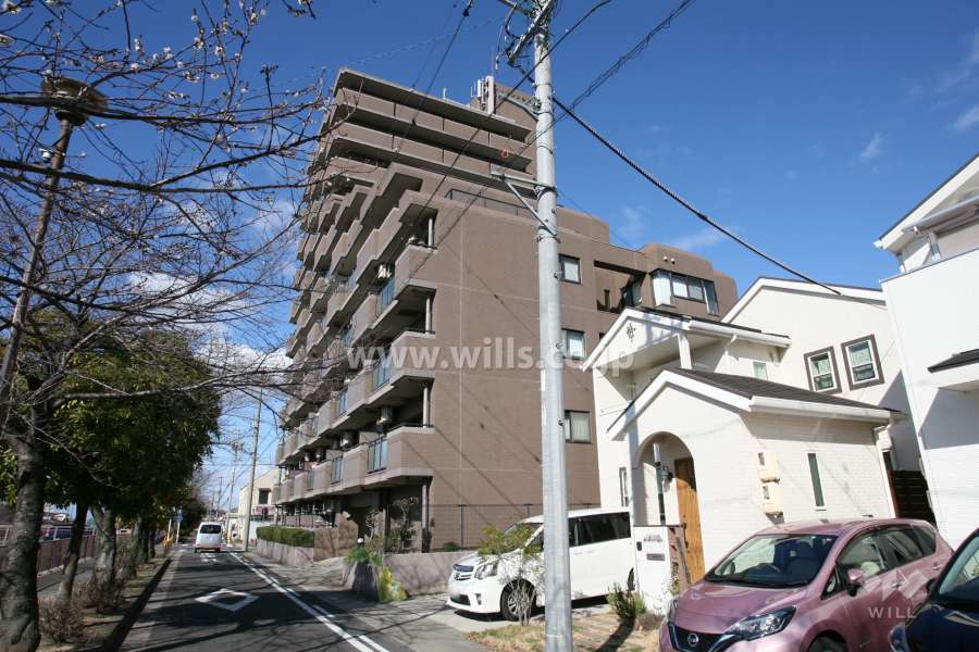 サンマンションアトレ鳴海相原の外観（南東側から）