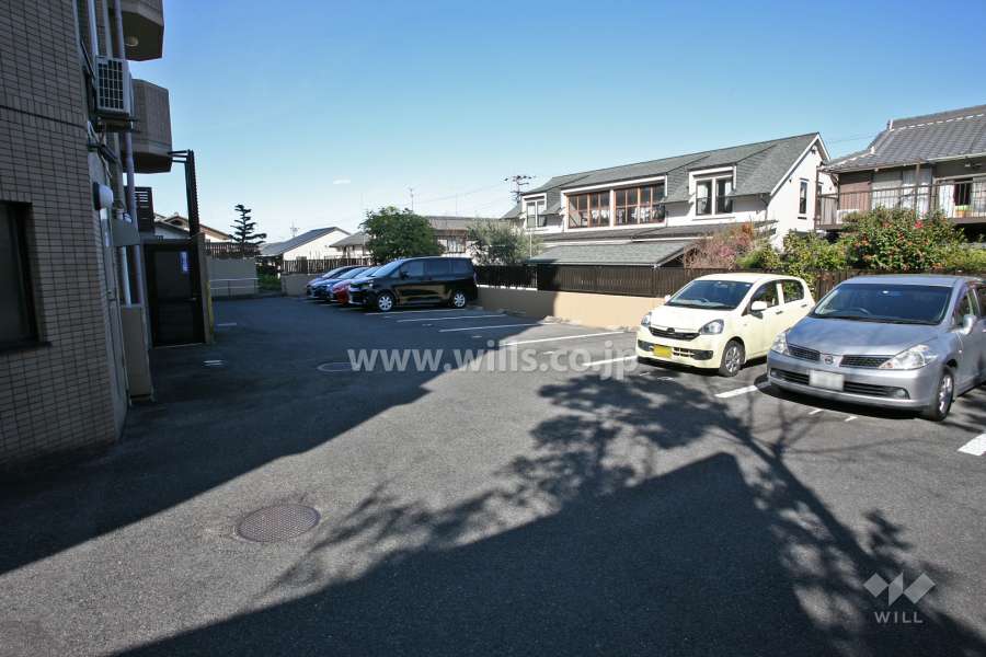 敷地内駐車場(屋外平面式)