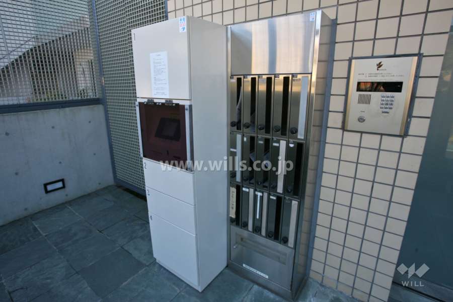 宅配ボックスと共用ポスト
