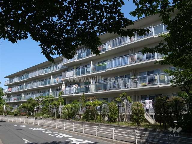 千里山田コーポラスC棟の外観（南東側から）
