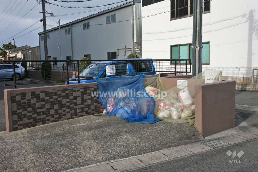 ゴミ置き場
