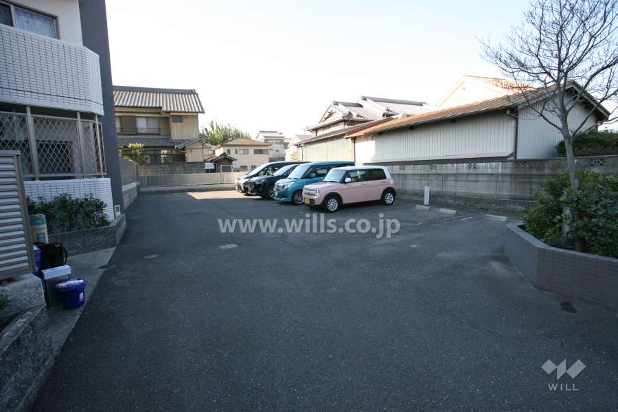 敷地内駐車場（屋外平面式）