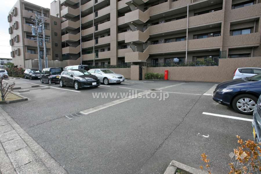敷地内駐車場（屋外平面式）