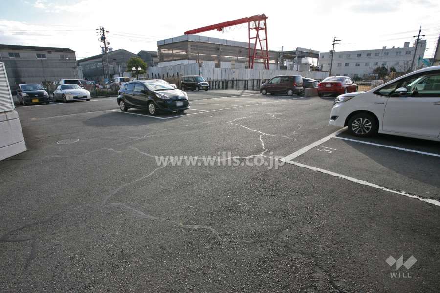 敷地内駐車場(屋外平面式)