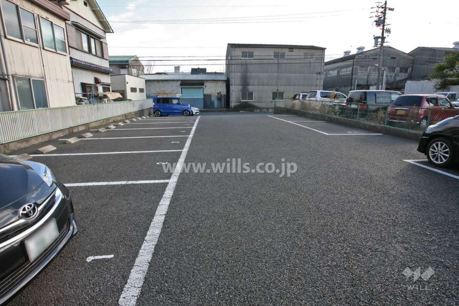 敷地内駐車場(屋外平面式)