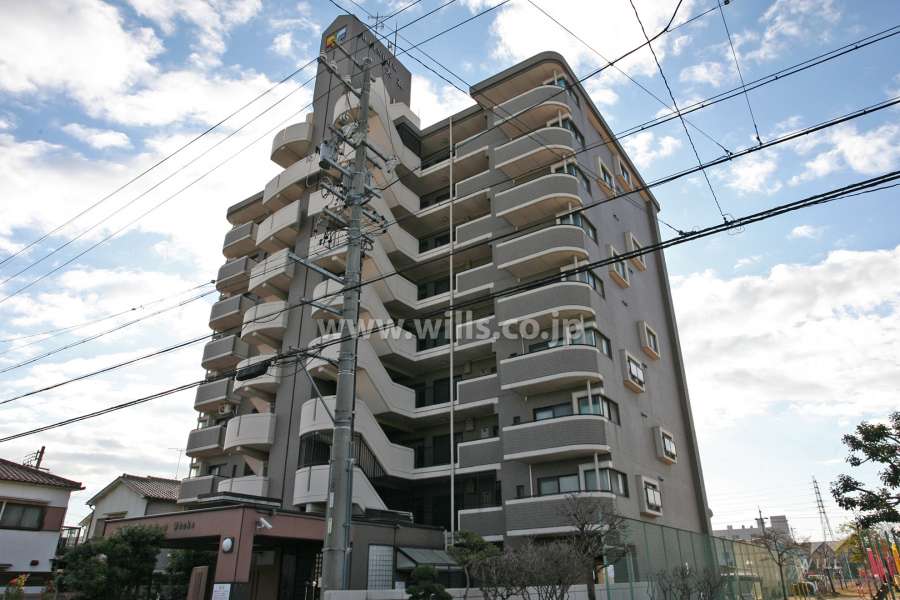 レインボー大高の外観(北西側から)