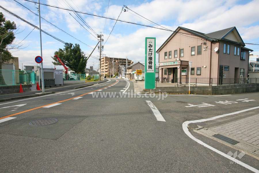 敷地南西側の前面道路