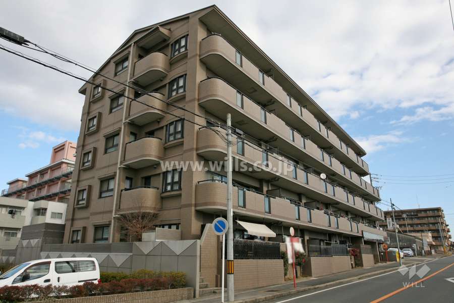 ライオンズマンション大高第2の外観（南西側から）