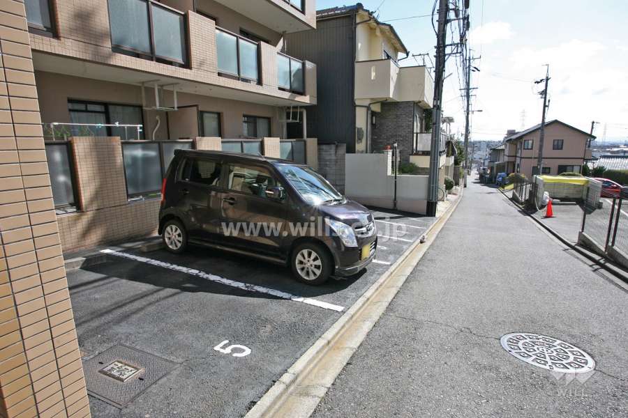 敷地内駐車場（屋外平面式）