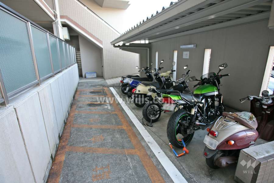 バイク置き場