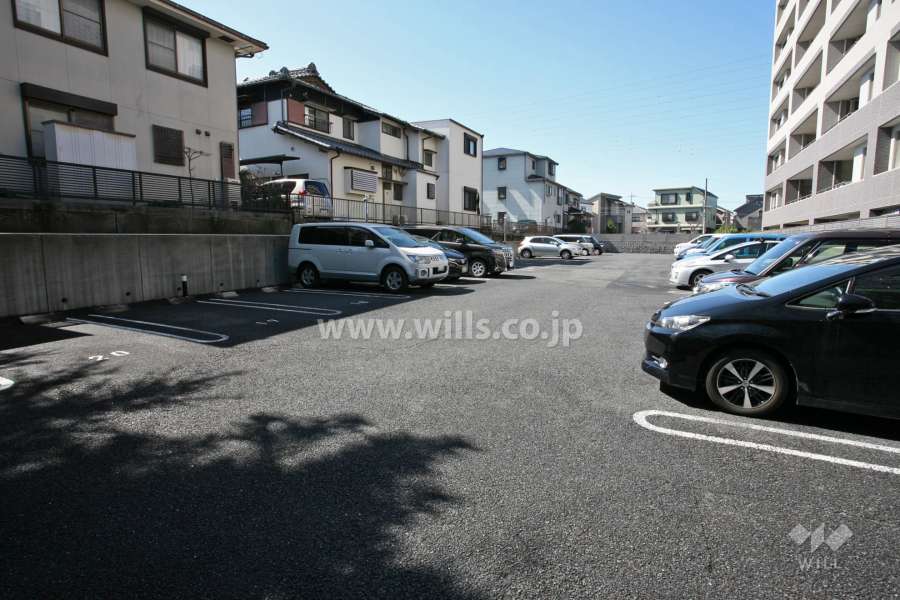 敷地内駐車場(屋外平面式)