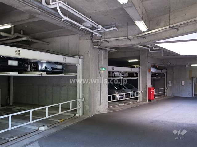 敷地内駐車場（屋内機械式）