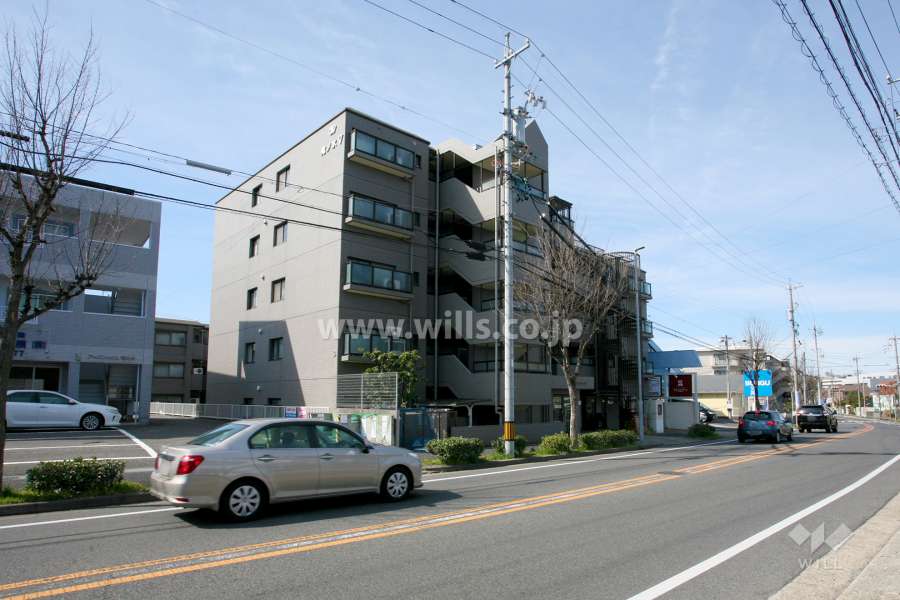 宝マンション滝ノ水第5B棟の外観