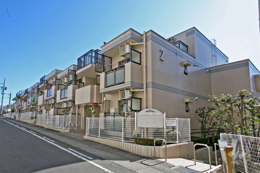 シティコーポ第二滝の水2号館の外観(北側から)