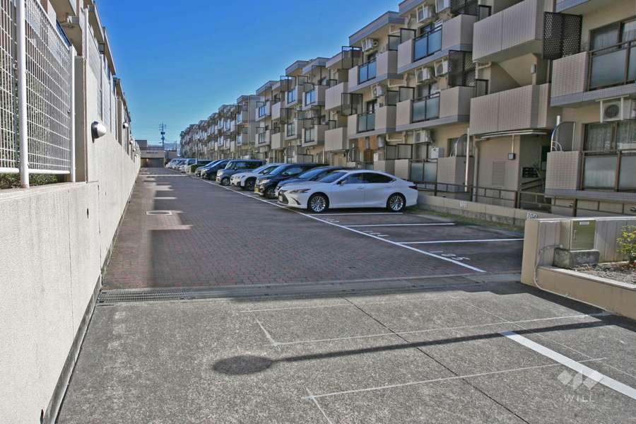 敷地内駐車場（屋外平面式）