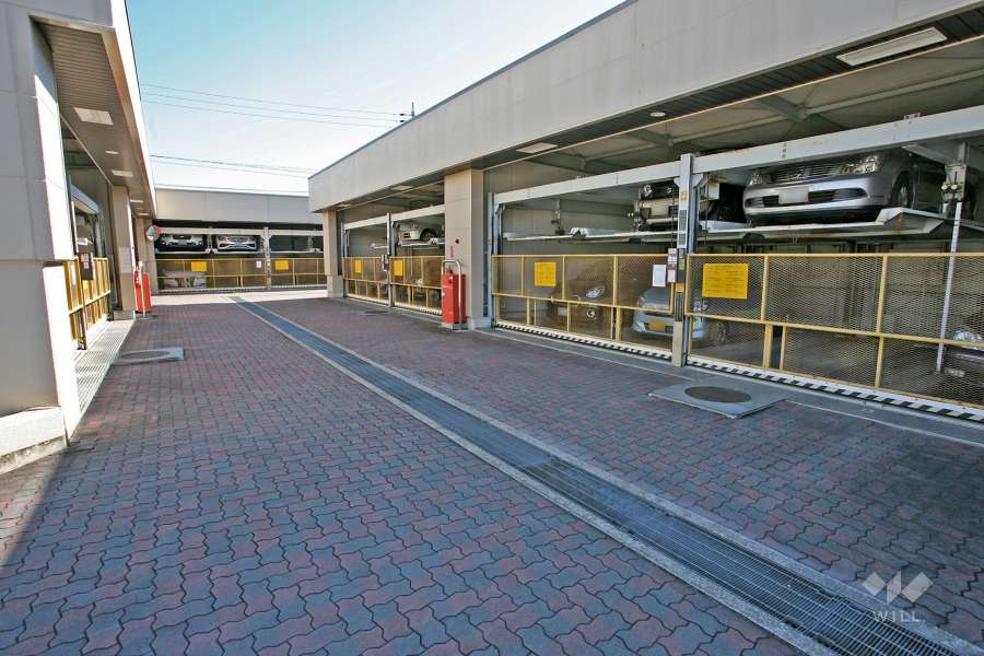 敷地内駐車場(屋内機械式)