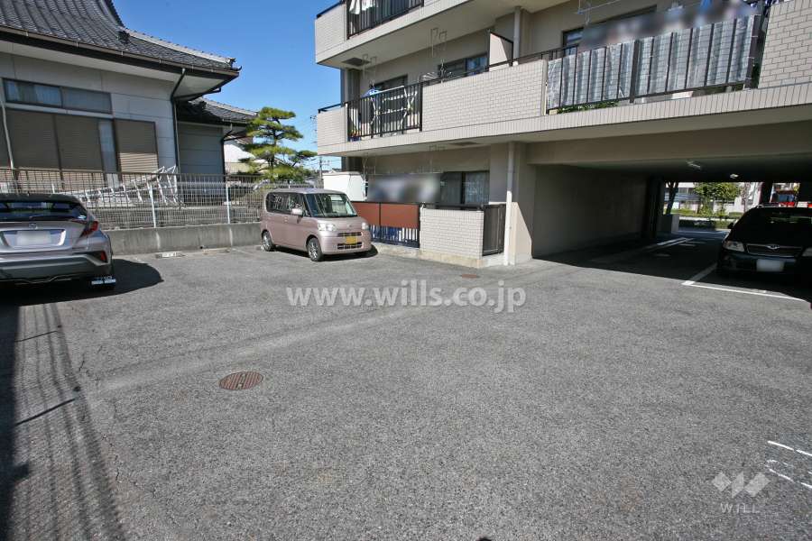 敷地内駐車場（屋外・屋内平面式）