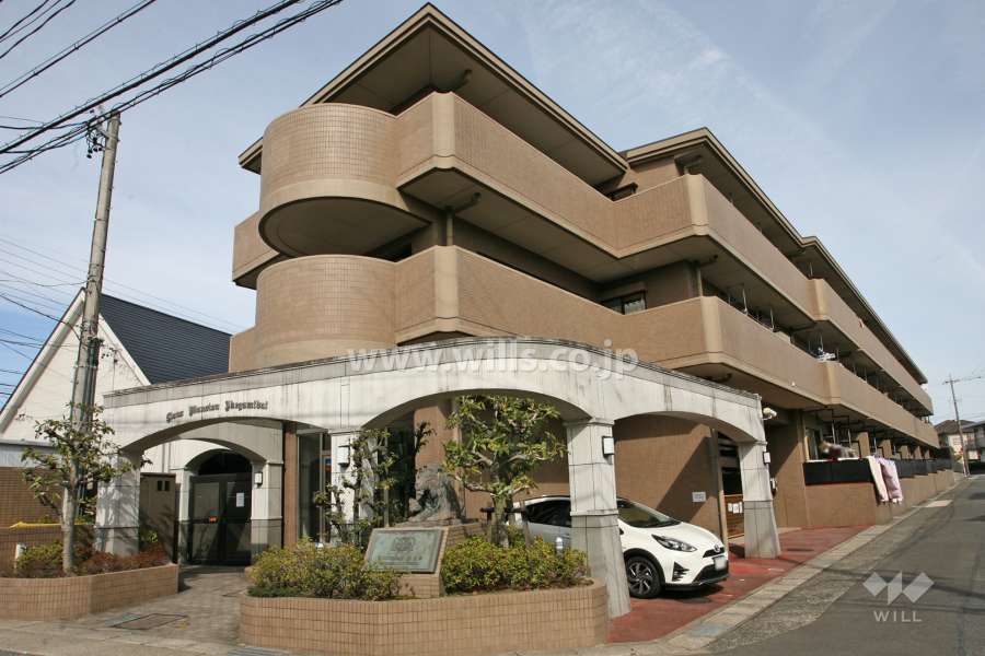 ライオンズマンション池上台の外観（南西側から）