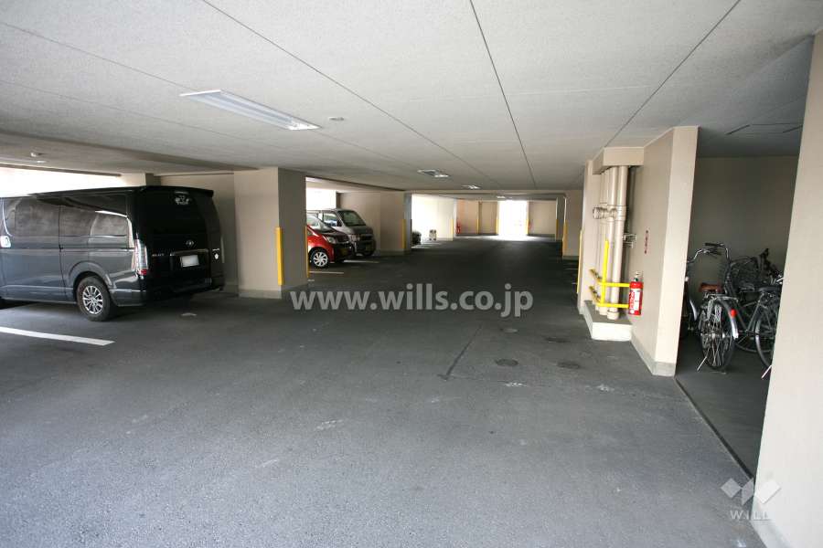 敷地内駐車場(屋内平面式)