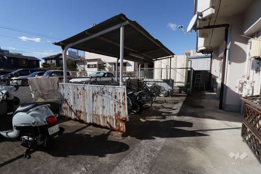 駐輪場、バイク置場