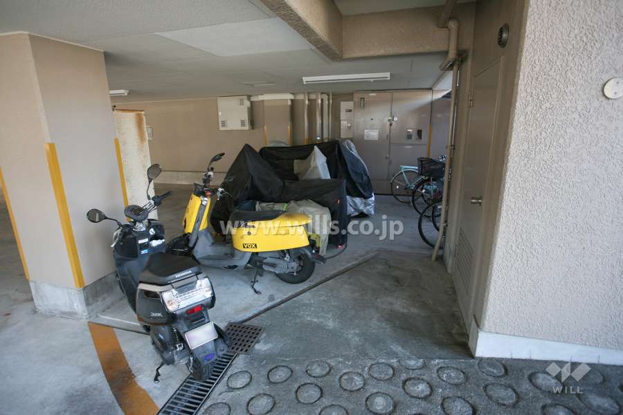 バイク置き場
