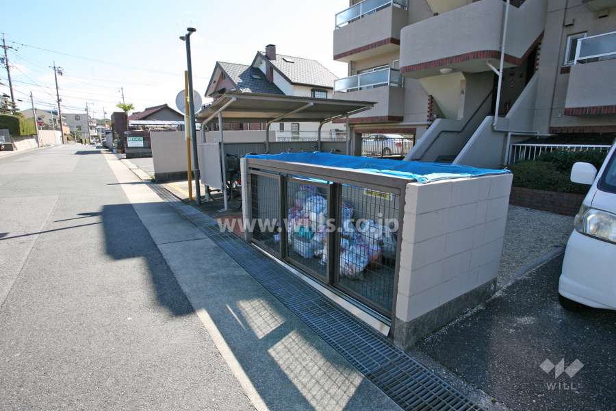 ゴミ置き場