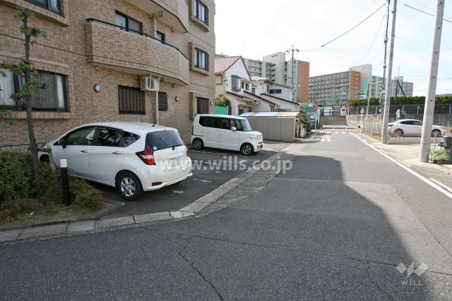 敷地内駐車場（屋外平面式）
