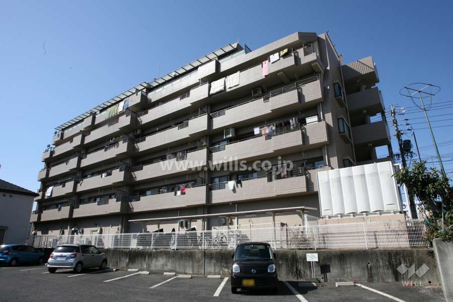 ユニーブル徳重の外観（南東側から）