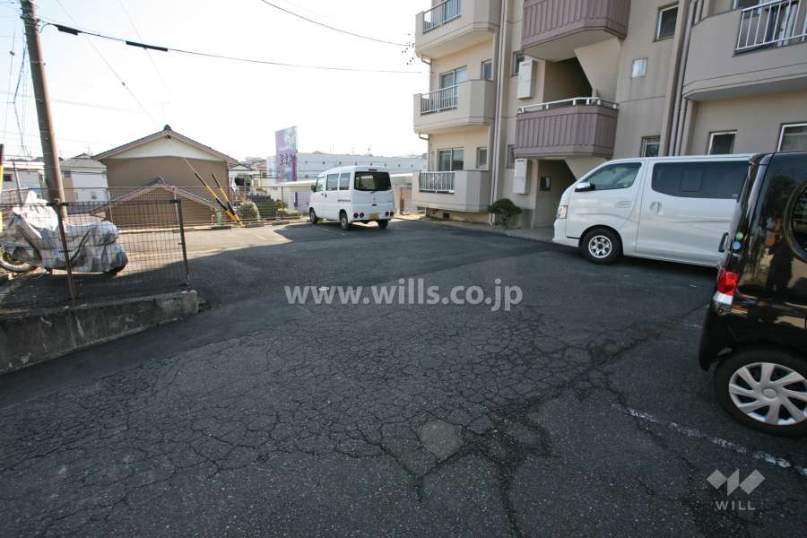 敷地内駐車場（屋外平面式）