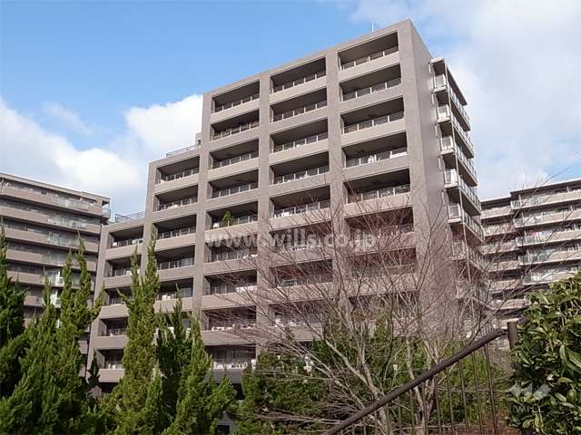 北千里グランドパークスクエアC棟の外観（南東側から）