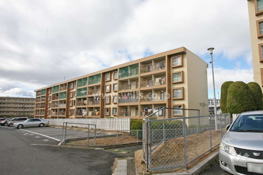 桃山第一住宅1号棟の外観(東側から)