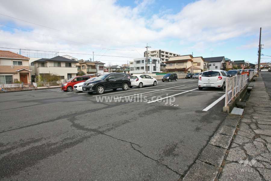 敷地内駐車場（屋外平面式）