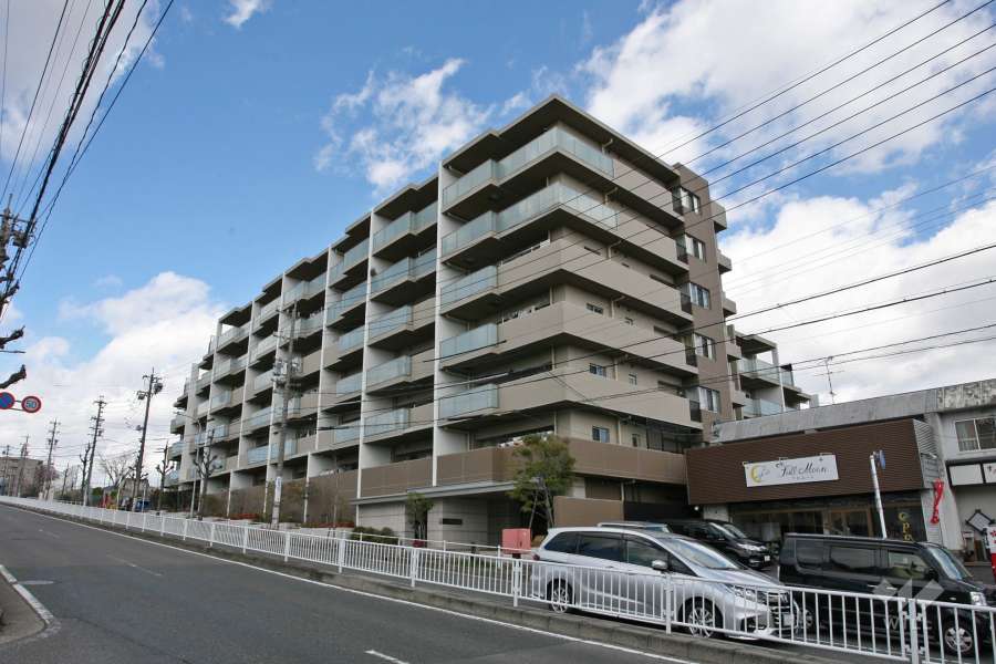 プレイズ神沢の外観(南側から)