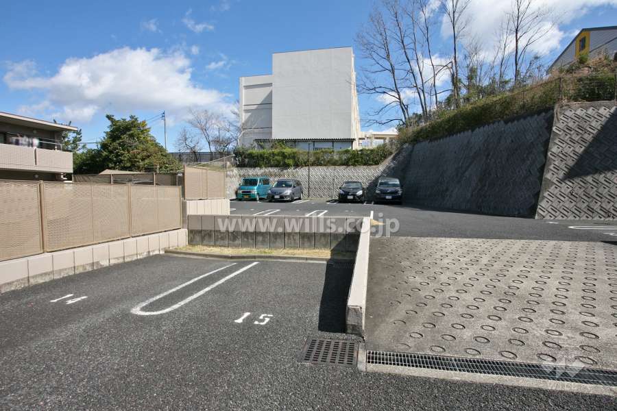 敷地内駐車場(屋外平面式)