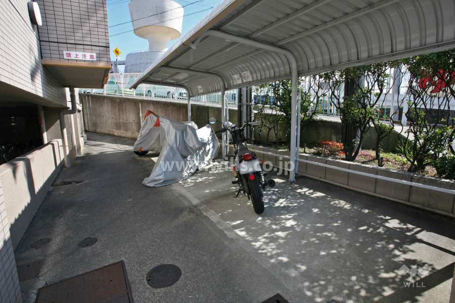 バイク置き場