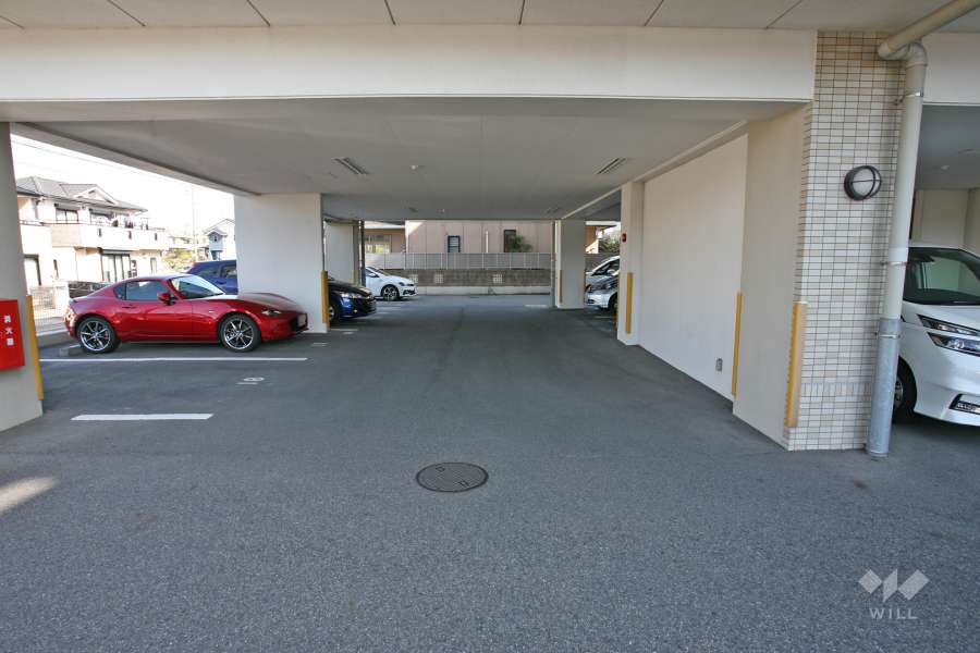 敷地内駐車場(屋外・屋内平面式)