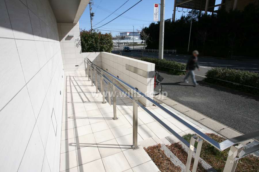 エントランススロープ