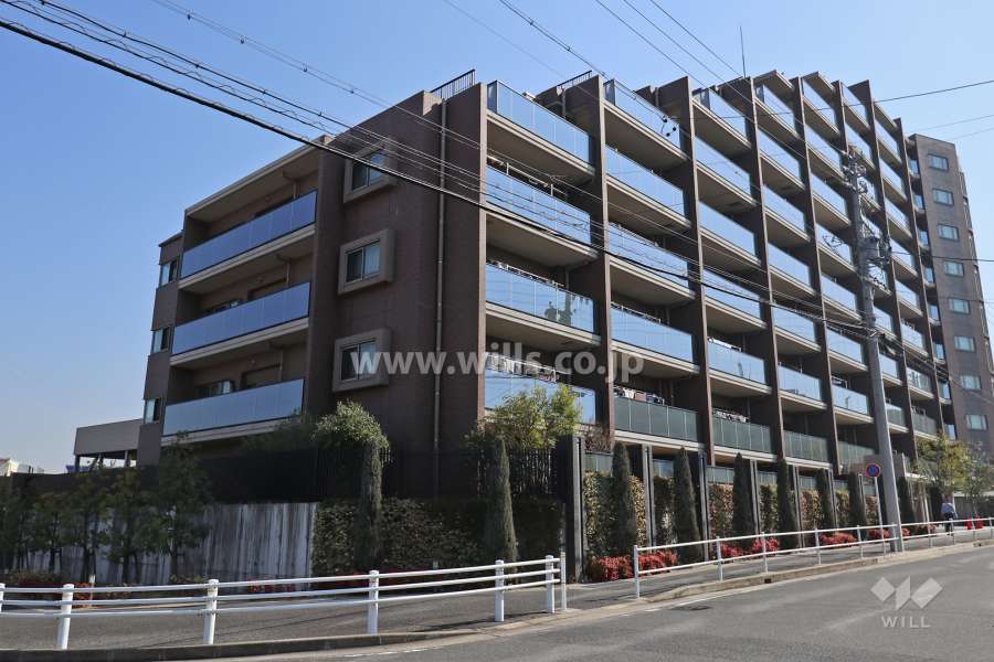 ライオンズマンション南大高ディアグランデの外観（東側から）