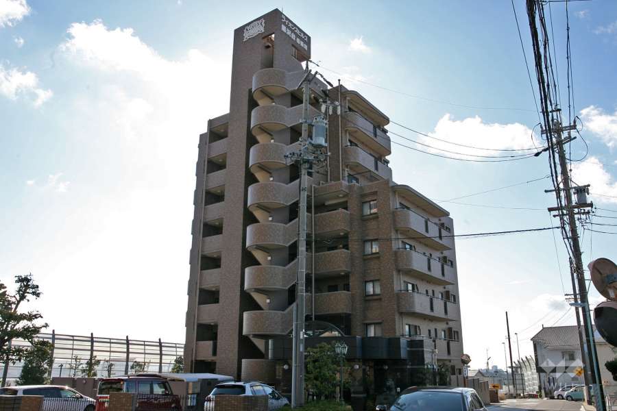 ライオンズヒルズ黒沢台壱番館の外観(北側から)