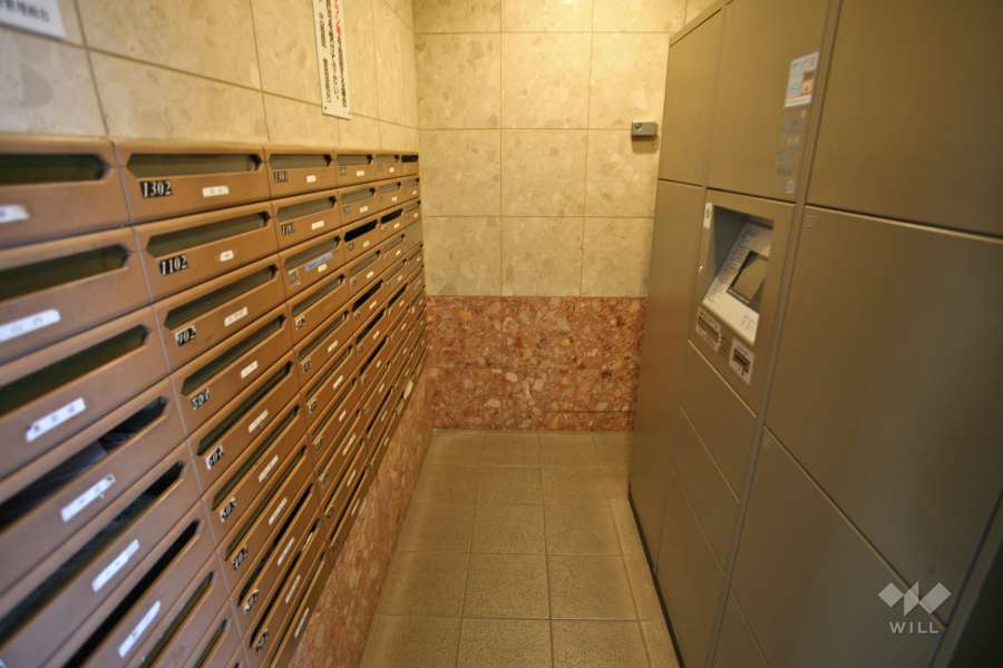 宅配ボックスと共用ポスト