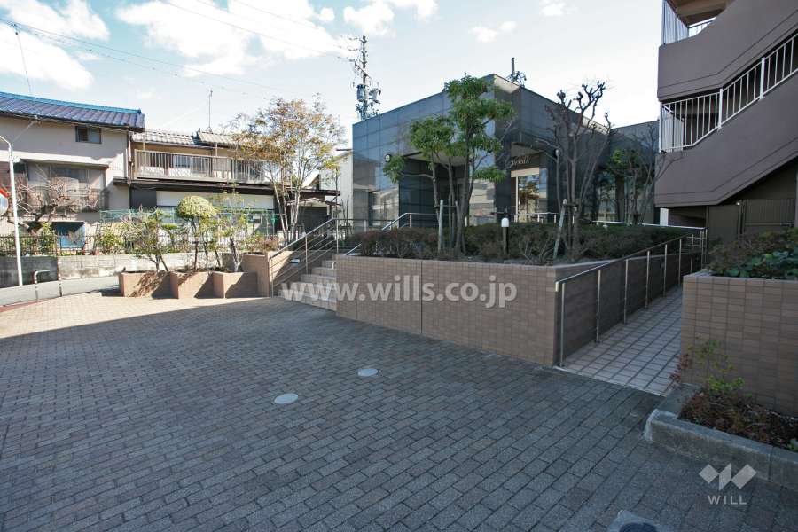 エントランスアプローチ