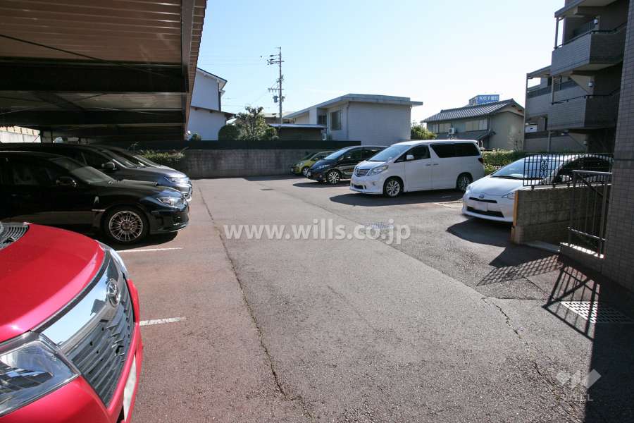 敷地内駐車場（屋外平面式）
